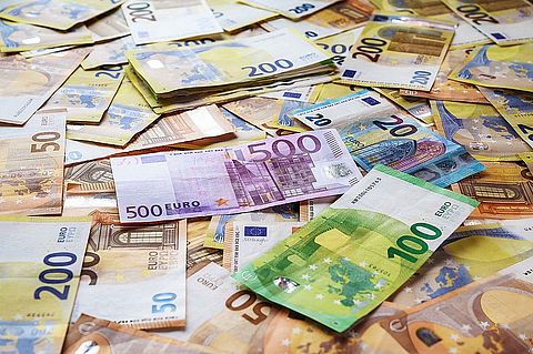 Steuerschätzung Geld Banknoten Scheine