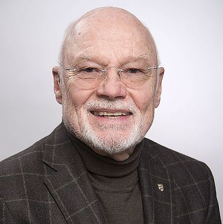 Prof. Dr. Ing. Eberhard Paul Hilbich