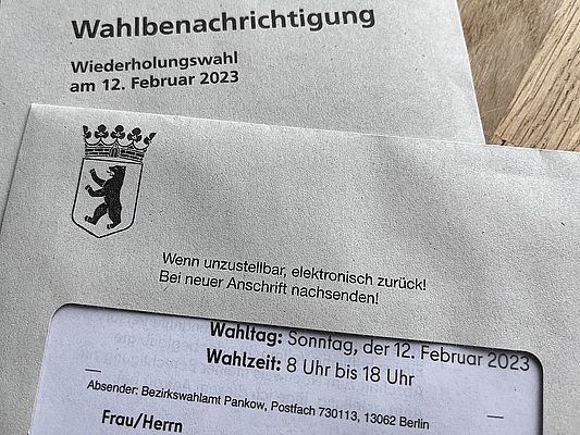 Teure Spaziergänger auf Staatskosten Teure Spaziergänger auf Staatskosten