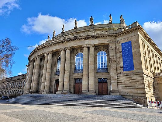 Ein finanzieller Verschiebebahnhof ist keine Lösung Ein finanzieller Verschiebebahnhof ist keine Lösung