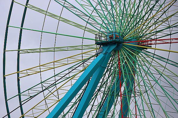 Riesenrad zurück im Spreepark Riesenrad zurück im Spreepark