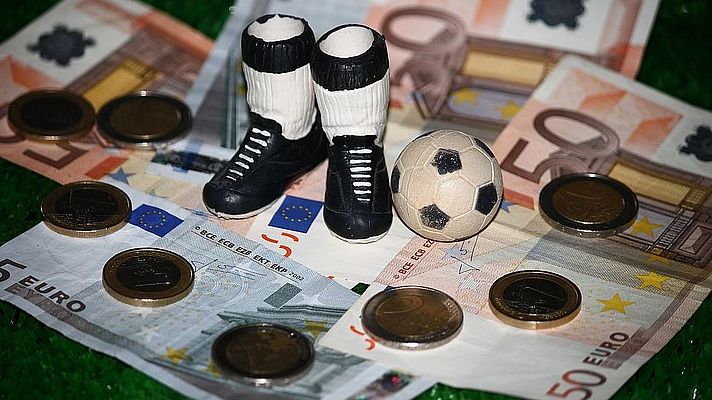 Pistorius kann Kostenbeteiligung des Fußballs nicht länger ausschließen Pistorius kann Kostenbeteiligung des Fußballs nicht länger ausschließen