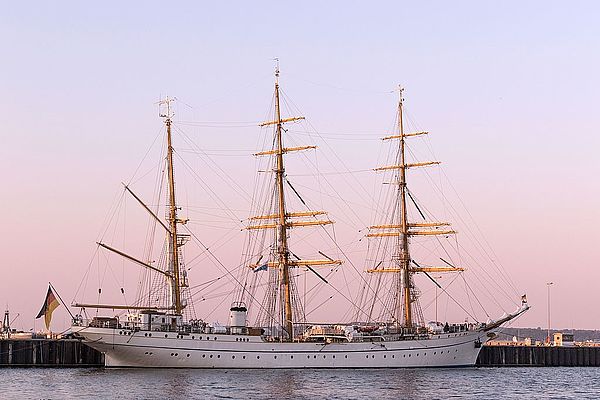 Nach Kostenexplosion folgt Insolvenz: Die teure Geschichte der „Gorch Fock“ Nach Kostenexplosion folgt Insolvenz: Die teure Geschichte der „Gorch Fock“