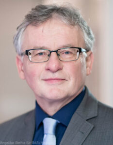 Kostenfreier Vortrag zum Thema „Geld zurück: 25 Steuertipps, die niemand vergessen sollte“ Kostenfreier Vortrag zum Thema „Geld zurück: 25 Steuertipps, die niemand vergessen sollte“